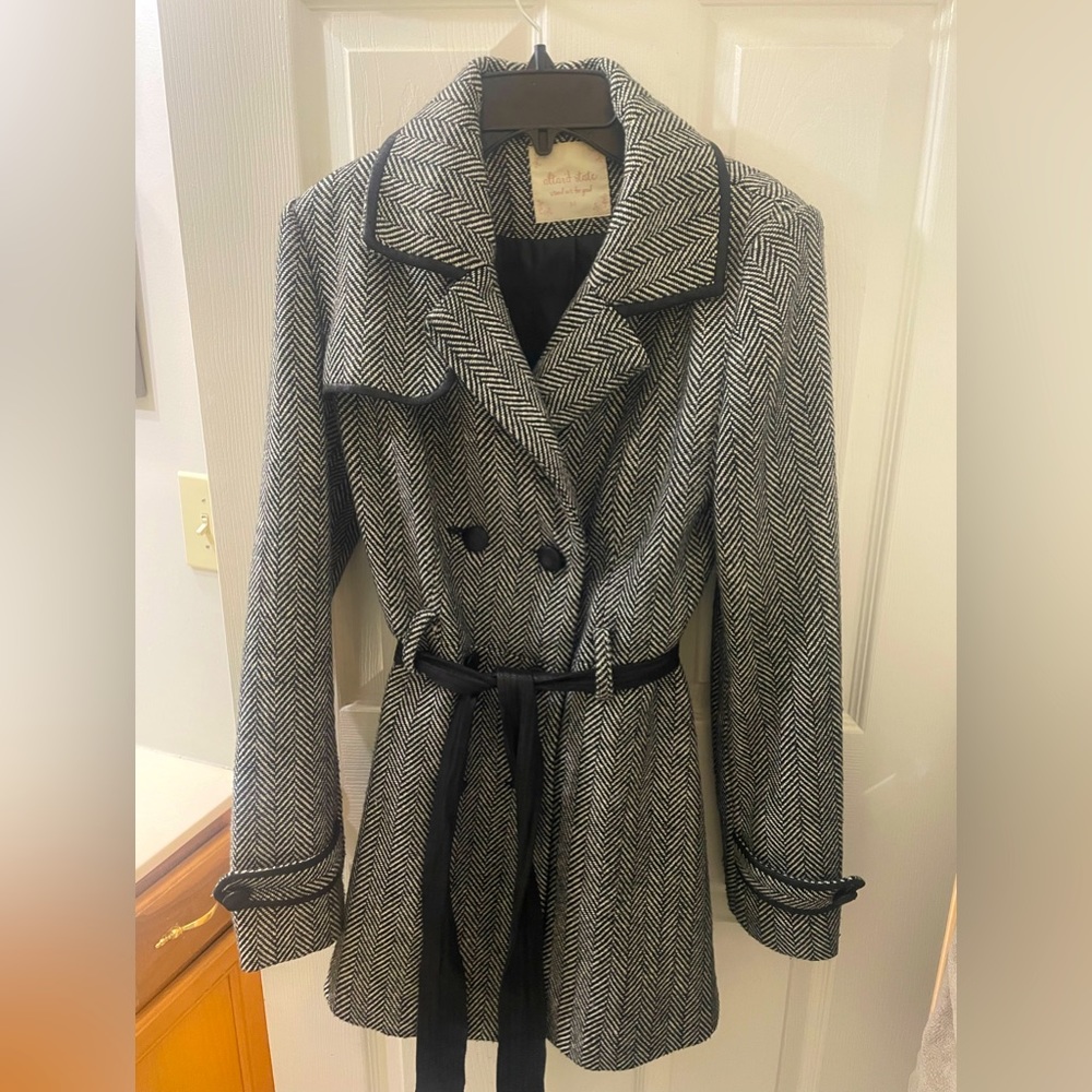 Button Women’s Coat - Medium